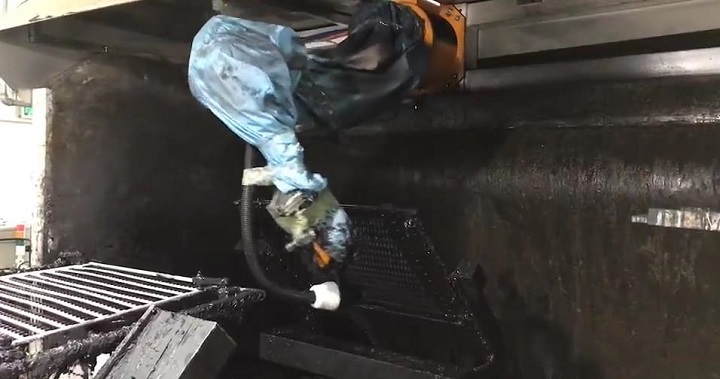 機(jī)器人手臂旋杯噴槍噴涂